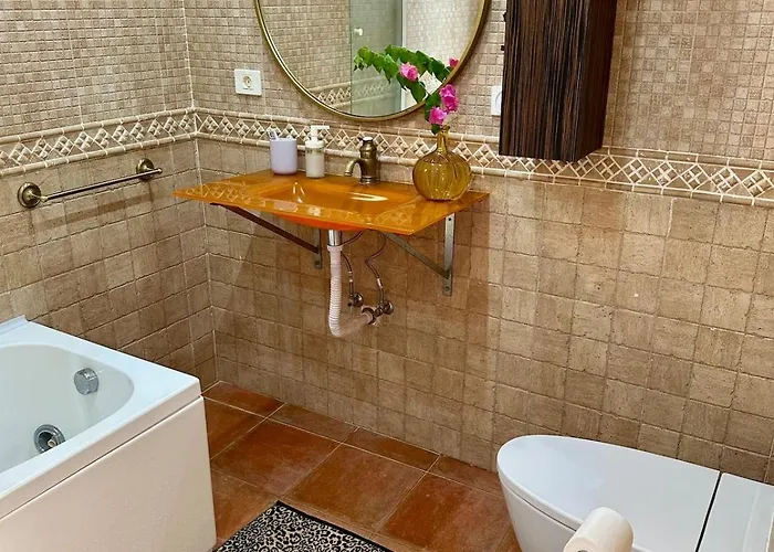 Cosy Ocean View & Garden