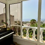 Cosy Ocean View & Garden Apartament *